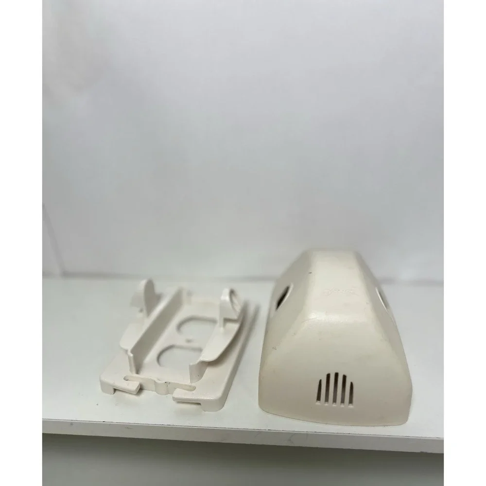 Safety‎ 1st Outlet Cover w/ Cord Shortener Plug Protector Pre-Owned